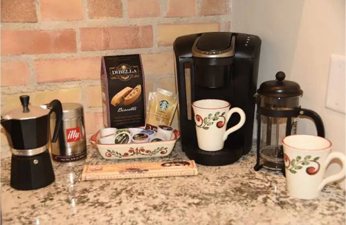 Lower Avenues Apartment | SAN SALTALY - ITALY IN THE AVENUES - NEW VRBO 5 STAR FAVORITE OTHER SITE