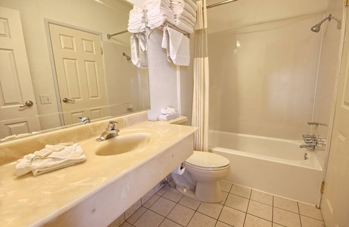 San Simeon Hotel | San Simeon Lodge