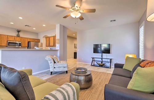 San Tan Valley House | San Tan Valley Home w/Pool Access & Golf View!