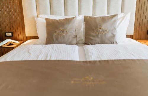 Umag Hotel | San Valentino Palace, Umag city center