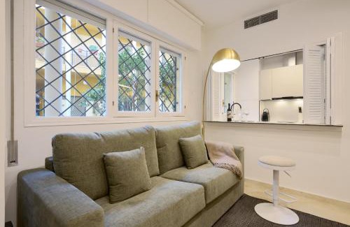 San Vicente Apartment | San Vicente 43, by Homing U