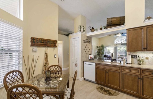La Costa Village House | Sanctuary Beach House away from the crowds
