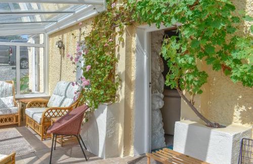 Garn Fadryn House | Sanctuary Cottage