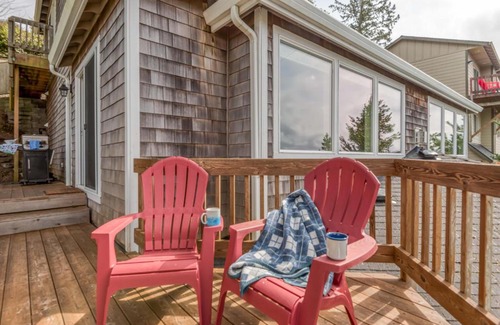 Pacific City House | Sand and Sea Beach House - Meredith Lodging