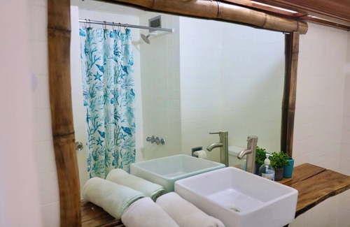 Ocho Rios Hotel | Sand and Tan Beach Hotel at White River, Ocho Rios