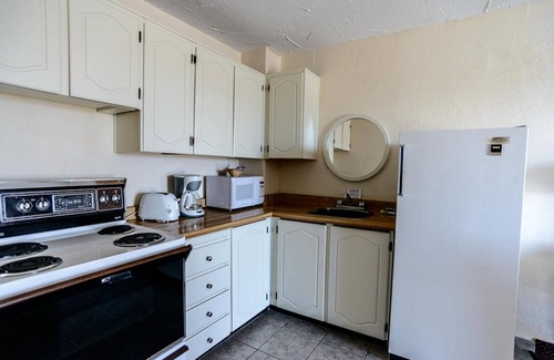Port Elgin Hotel | Sand Castle Suites Motel