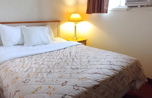 Port Elgin Hotel | Sand Castle Suites Motel