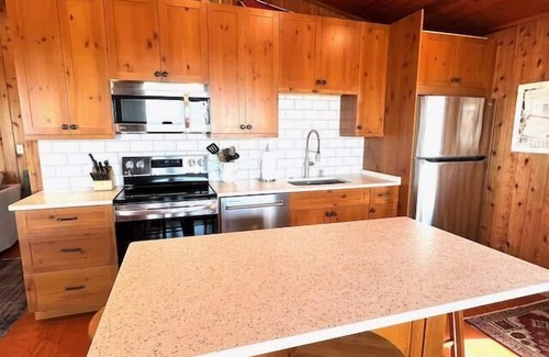 Placida Cottage | Sand Dollar Cottage: Cozy"Old-Florida" beachfront cottage with private dock!