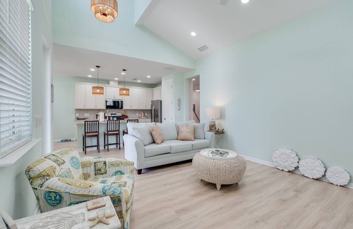 Thomas Drive House | Sand Dollar Serenade - Long Term Home Rental