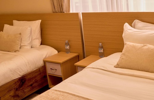 Entebbe Bed & Breakfast | Sand Grains Residences 002
