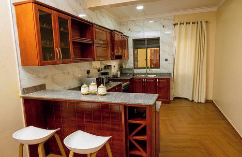 Entebbe Bed & Breakfast | Sand Grains Residences 008