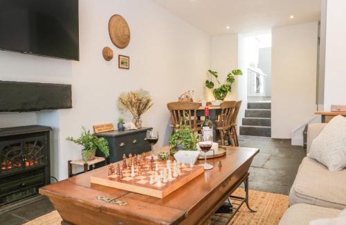Bardsea House | Sandacre Cottage