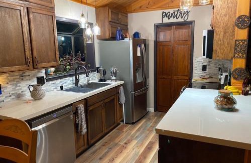 Pine Mountain Club House | Sandalwood