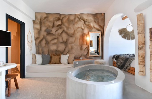 Naousa Hotel | Sandaya Luxury Suites