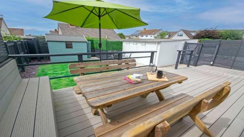 Braunton House | Sandbanks Braunton, Stylish Cottage near to Saunton Beach Sleeps 4
