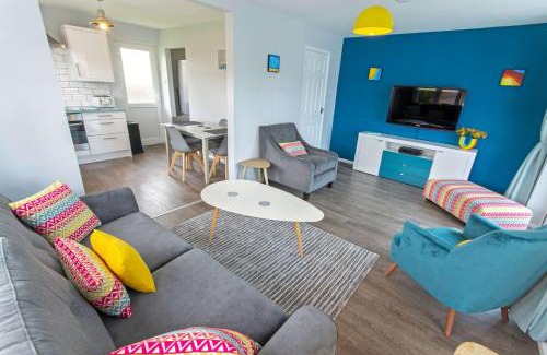 Braunton House | Sandbanks Braunton, Stylish Cottage near to Saunton Beach Sleeps 4