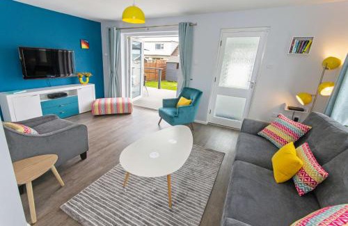Braunton House | Sandbanks Braunton, Stylish Cottage near to Saunton Beach Sleeps 4