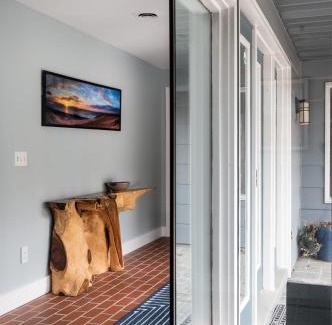 Cedar House | Sandbar Cedar Cottage on Lake Leelanau