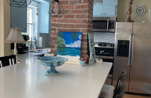 Morehead City House | Sandbar Cottage - Close to downtown Morehead City