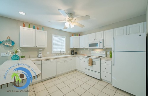 Crescent Beach Condo | Sandcastle Down