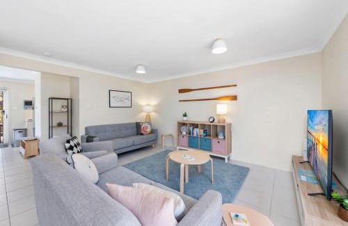 Anna Bay House | Sandcastles 11-23 Robinson St