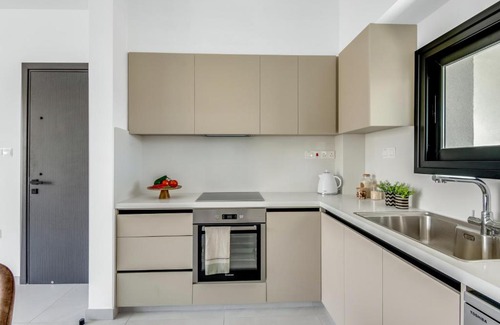 Limassol Apartment | Sanders Cruise - Lovely 1 bdr apt wbalcony