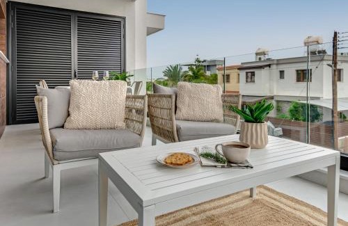 Agios Athanasios Apartment | Sanders Only