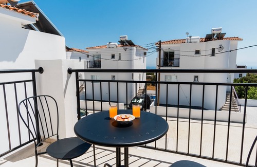 Tremithousa Villa | Sanders White Mountains - Inviting Villa With Pool