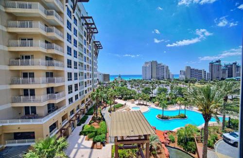 Sandestin Apartment | Sandestin Resort Luau by Tufan