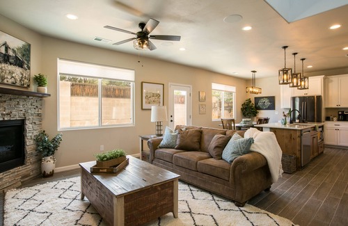 Bear Canyon Estates House | Sandia Velo- New Modern Farmhouse Style Home