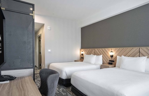 Downtown Fort Worth Hotel | Sandman Signature Fort Worth Downtown Hotel