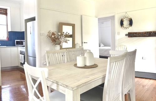 Bulli House | Sandon Beach Cottage-Beach, escarpment and a half pipe. Pet friendly!