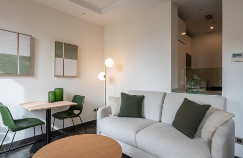 Trafalgar Apartment | Sandoval - Superior 1 Bedroom with Sofa Bed