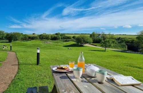 North Buckland House | Sandpiper Cottage: cosy home near the beach