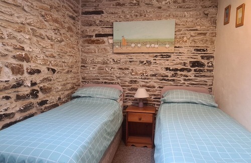 Whitland Cottage | Sandpiper Cottage, LLANBOIDY