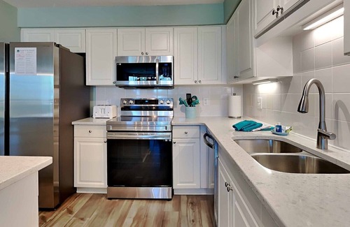 Litchfield by the Sea Condo | Sandpiper CRC1B - Beautiful Condo, Private Stairs to Pool