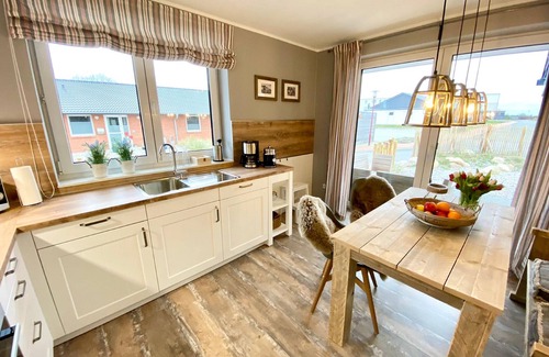 Gelting House | Sandpiper - ground floor, shower room, guest WC, terrace, garden furniture, parking space