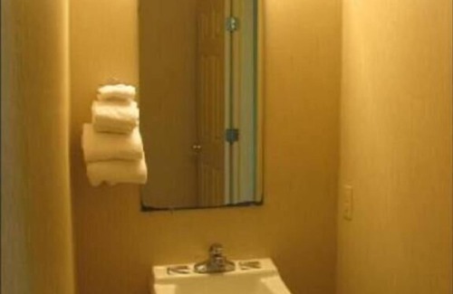 Atlantic Beach Hotel | Sandpiper Motel