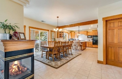Comeback Bay House | Sandpoint/Schweitzer Mtn near Luxury Lake Home