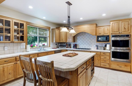 Comeback Bay House | Sandpoint/Schweitzer Mtn near Luxury Lake Home