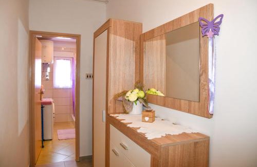 Rab Town Apartment | Sandra