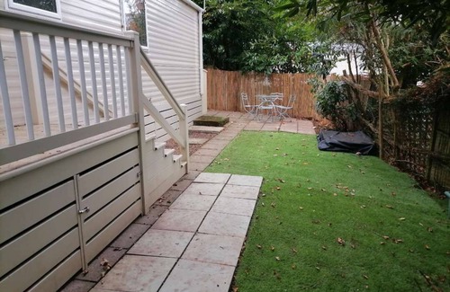 St Leonards-On-Sea House | Sandringham - 2 bedrooms with decking sleeps 6 (D/F)