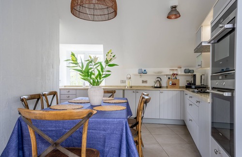 Sandsend Cottage | Sandsend - York Cottage - a family break that sleeps 6 guests in 3 bedrooms