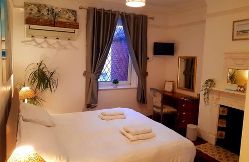 Whitley Bay House | Sandsides Guest House