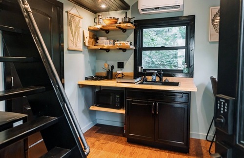 Rogers Hotel | Sandstone Drifter | 1 Bed, 1 Bath