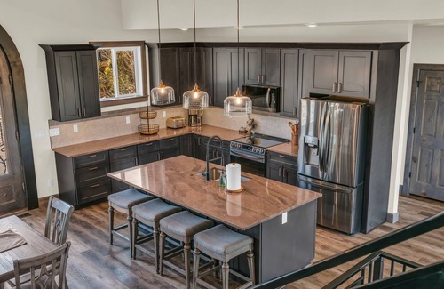 Orderville House | Sandstone Pointe: Elegance Among the Cliffs