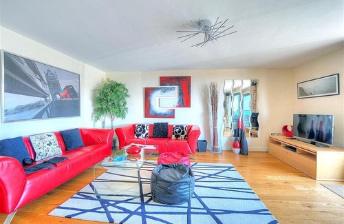 West Bay Apartment | Sandstones