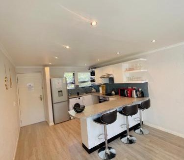 Lone Hill Apartment | Sandton Loft
