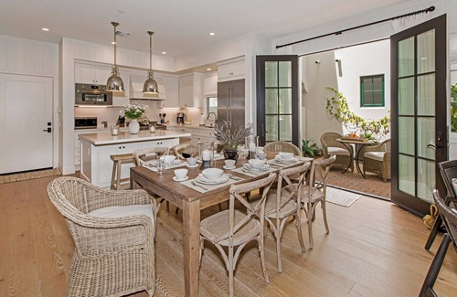 West Beach Condo | SandWaves - A West Beach Retreat
