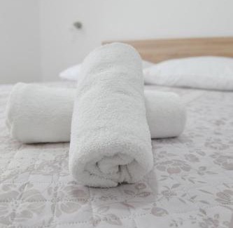 Ljubac Apartment | Sandy beach apartments